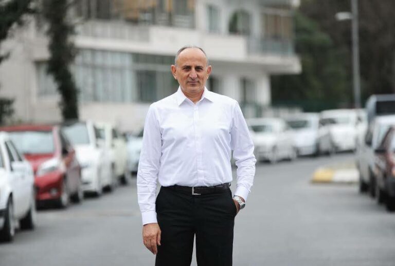 Dursun Çiçek yazdı: ‘İlk seçimde demokratik değişime hazırız’