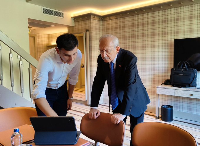 ‘Türkiye’nin daha genç bir iktidara ihtiyacı var’