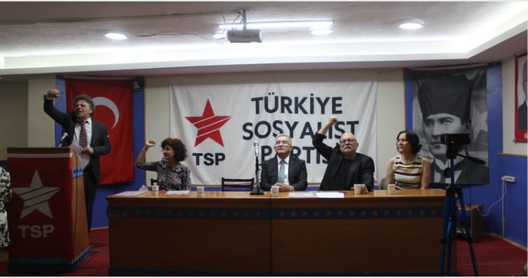 Sosyalistler yine bölündü!