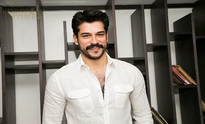 Burak Özçivit: Sadece Gözlerimi Seviyorum