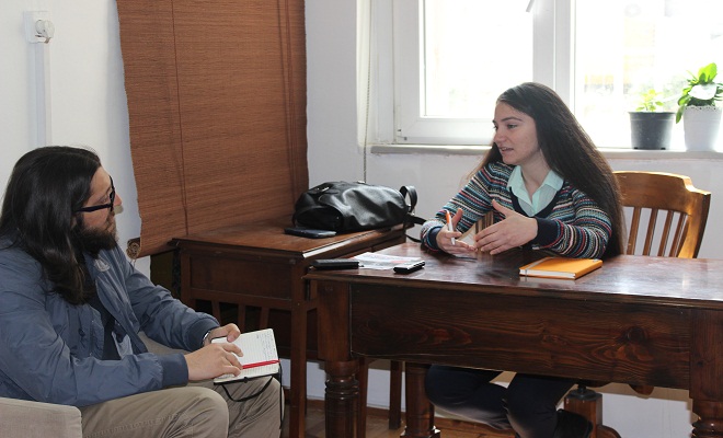 Türkiye’nin En Genç Vekil Adayı Elif İlhamoğlu, Röportajlık’a Konuştu